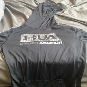 Under armor shirt for kids it’s a youth XL